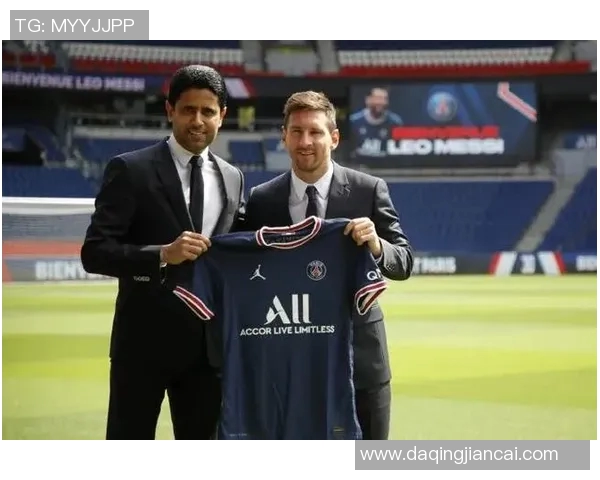 通过转会记录揭示足球明星背后的故事与成就