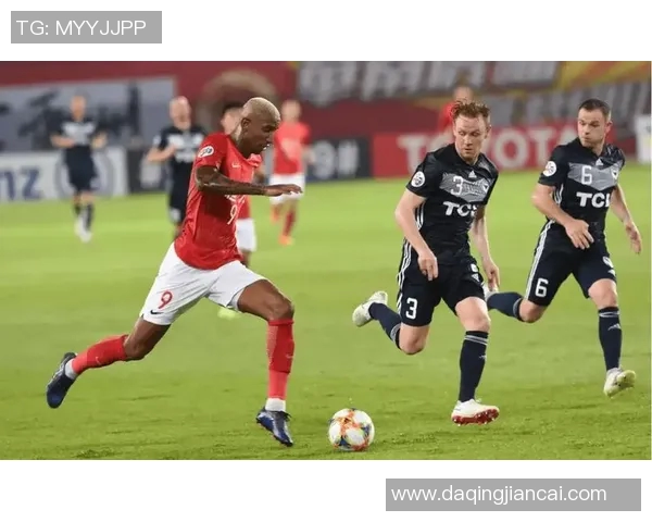 喷气机与西悉尼的激烈对决谁能在赛场上笑到最后