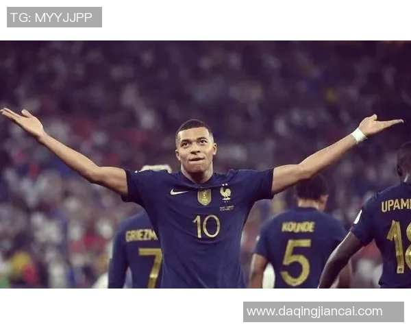 姆巴佩领衔法国队冲击世界杯冠军前景分析及个人发展路径探讨 姆巴佩领衔法国队冲击世界杯冠军前景分析及个人发展路径探讨