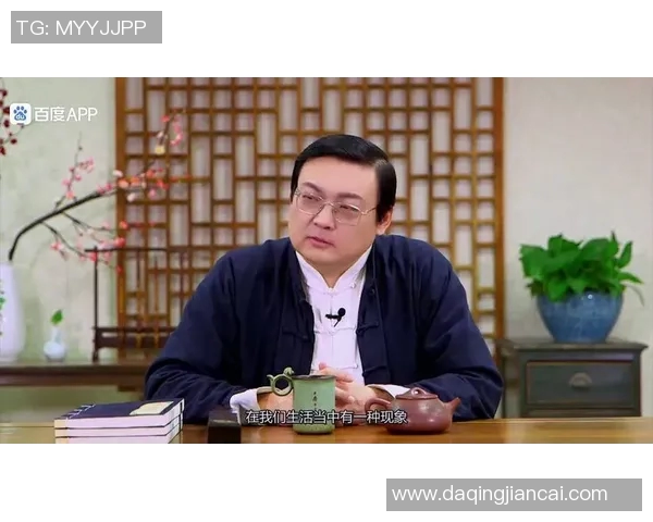老梁故事会揭秘足球明星背后的传奇人生与感人故事